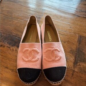 CHANEL Pink Canvas Espadrilles with Black Toe